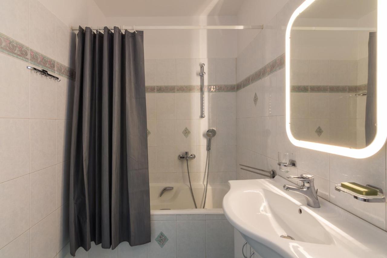Breathtaking Acropolis View From An Elegant 3Br Apt アテネ エクステリア 写真